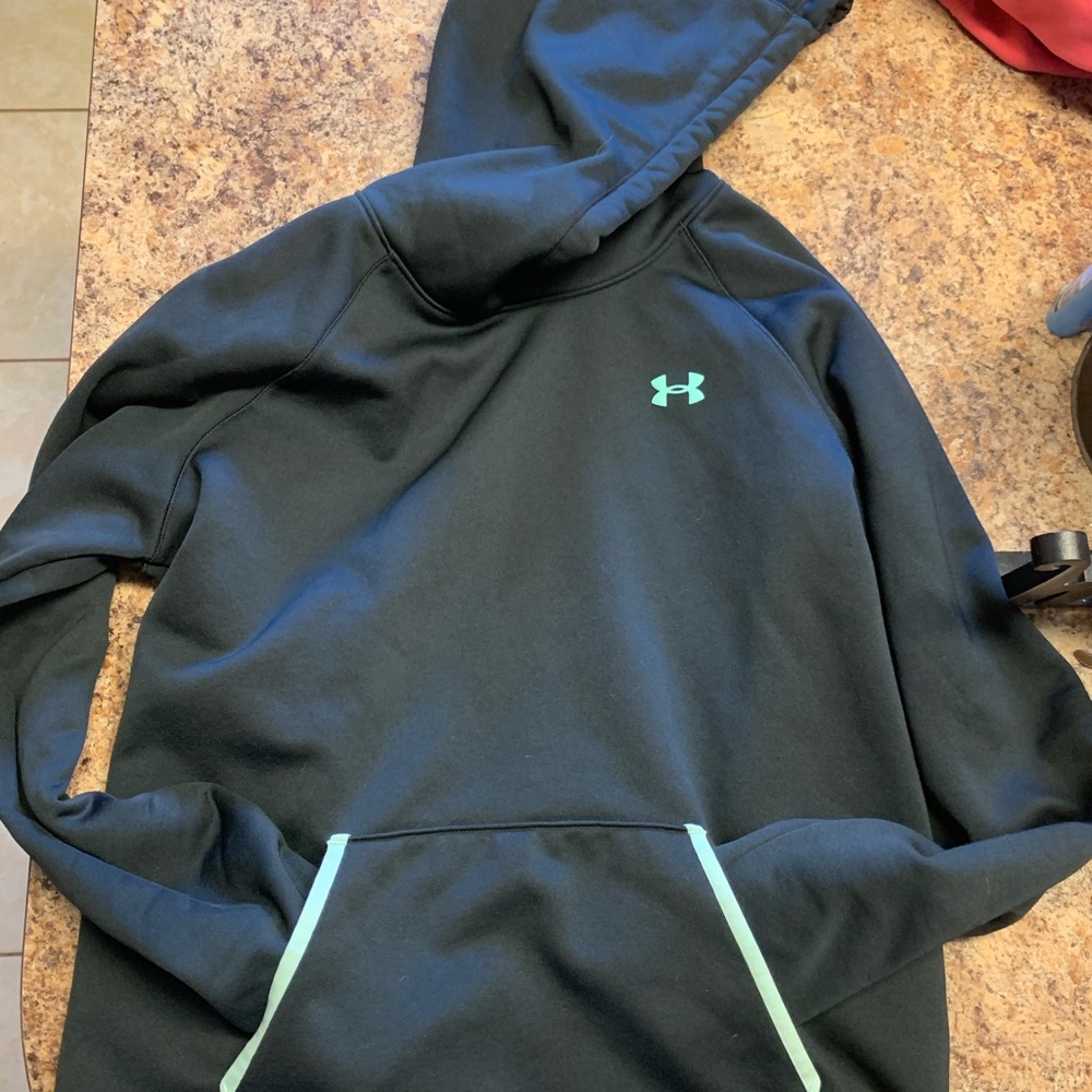 Underarmour hoodie